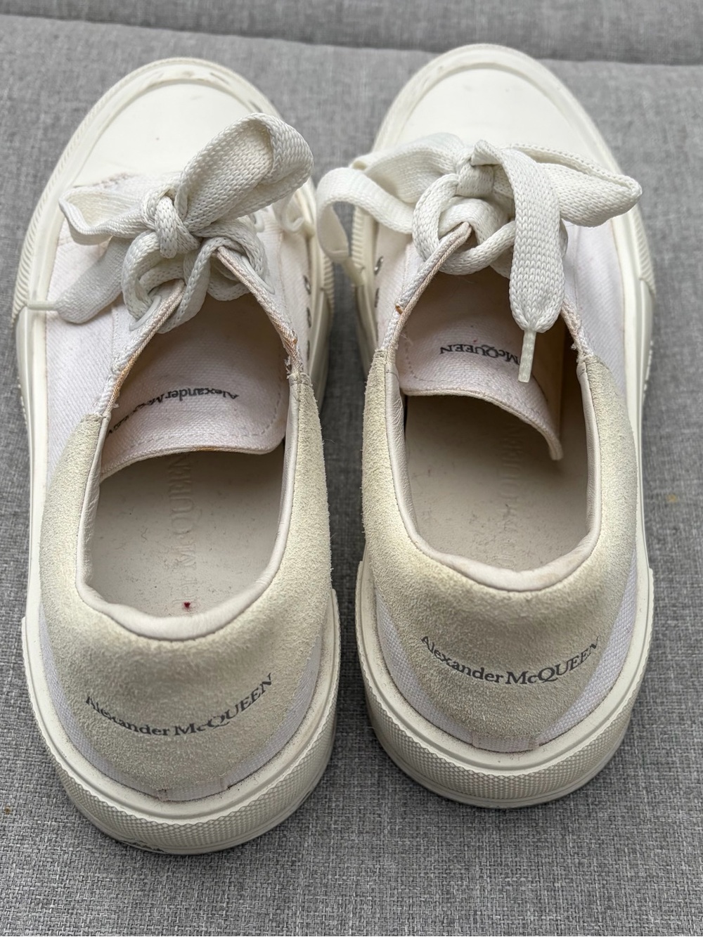 Alexander McQueen Cream and Off-White Low-Top Sneakers - Picture 3 of 5